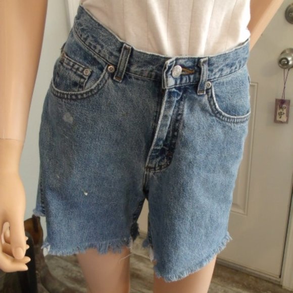 9 Petite Distressed Lee Cutoff Jean Shorts - Picture 2 of 6